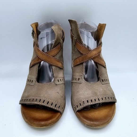 Miz Mooz Kipling Open Toe Leather Wedge Sandals - Picture 4 of 16